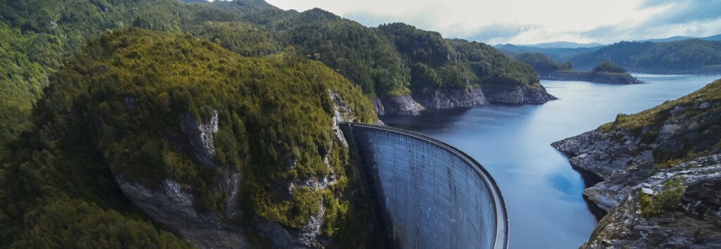 Vue d'un barrage hydroélectrique